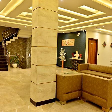 Hotel Elite - 5 Mins From Golden Temple アムリトサル エクステリア 写真