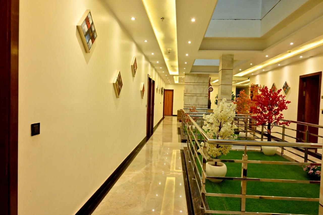 Hotel Elite - 5 Mins From Golden Temple アムリトサル エクステリア 写真